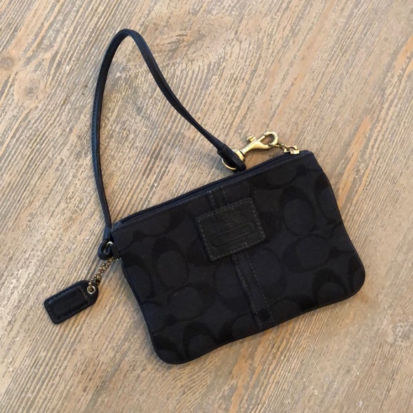 Coach Wristlet - Picture 4 of 4